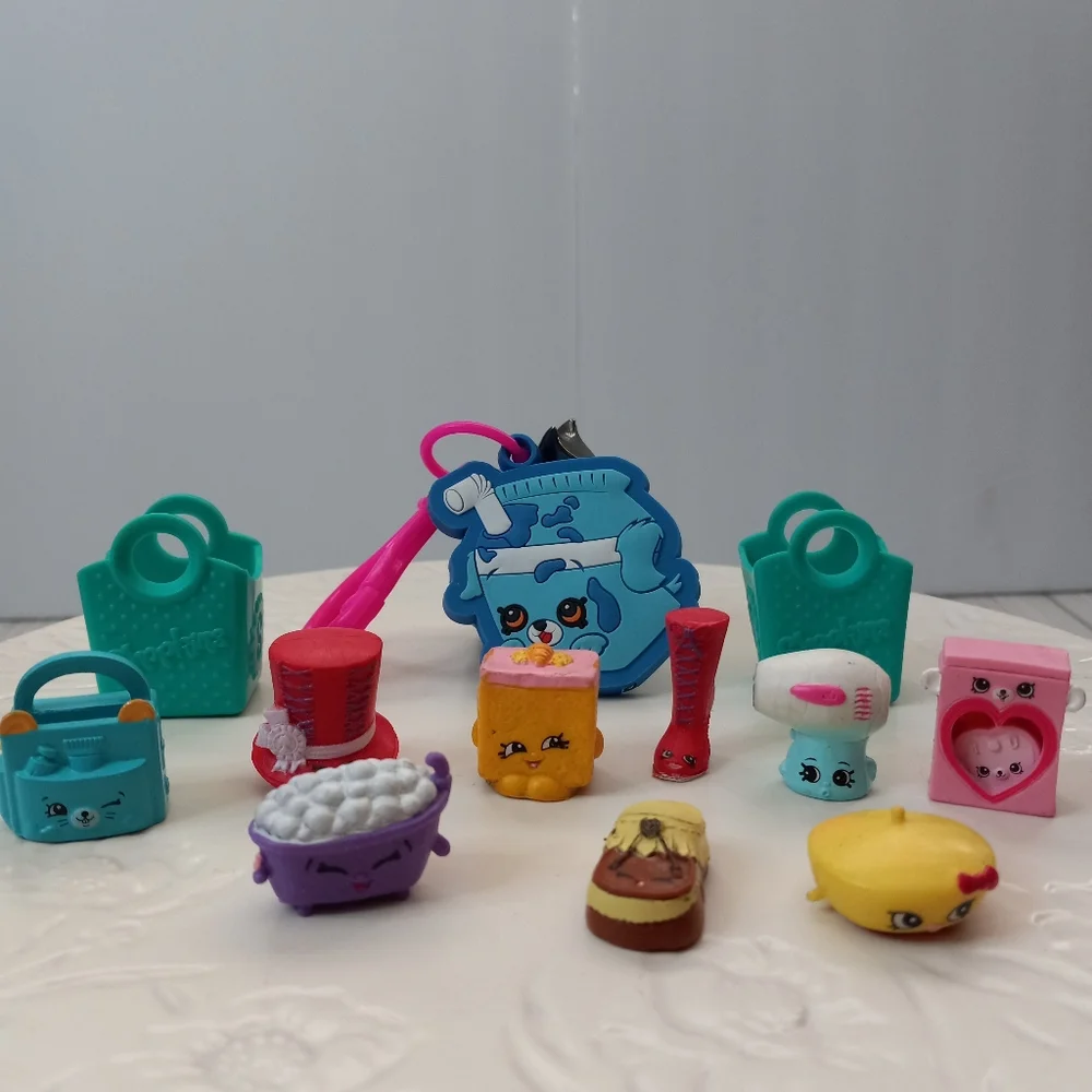 Shopkins Mixed Lot 12 Pieces